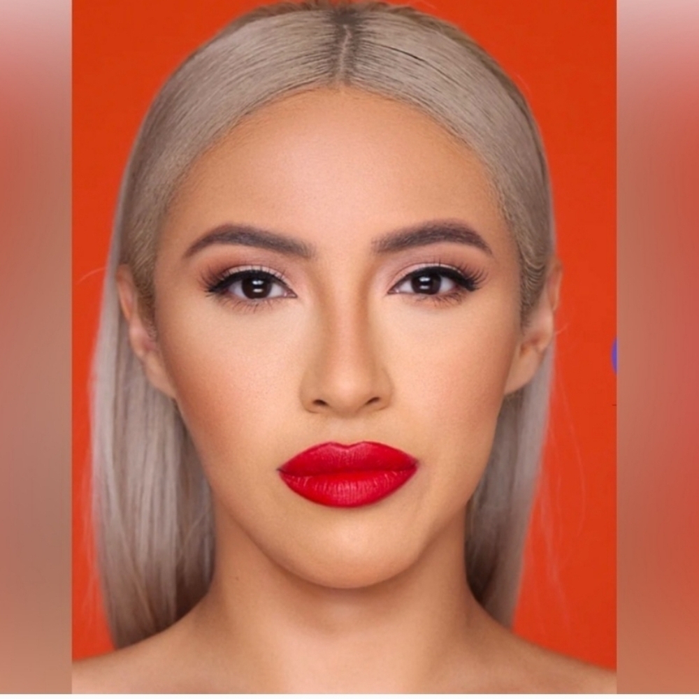 Luna Magic Lip Liner: Amorcito (Red), Brand New - Picture 3 of 5
